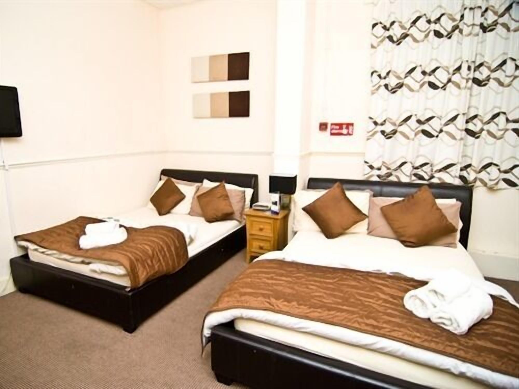 Skylark Guest House Hounslow Exteriör bild
