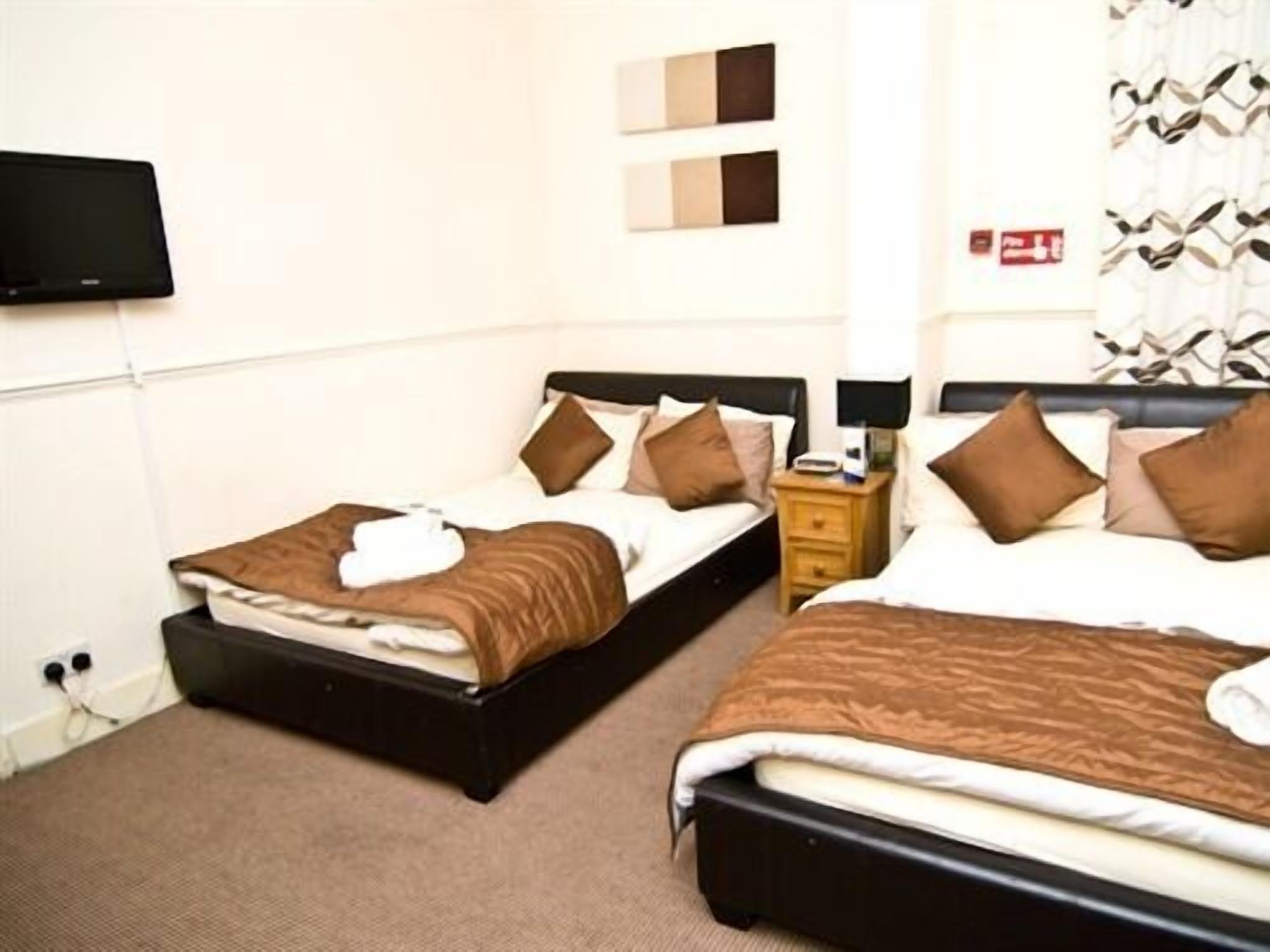 Skylark Guest House Hounslow Exteriör bild