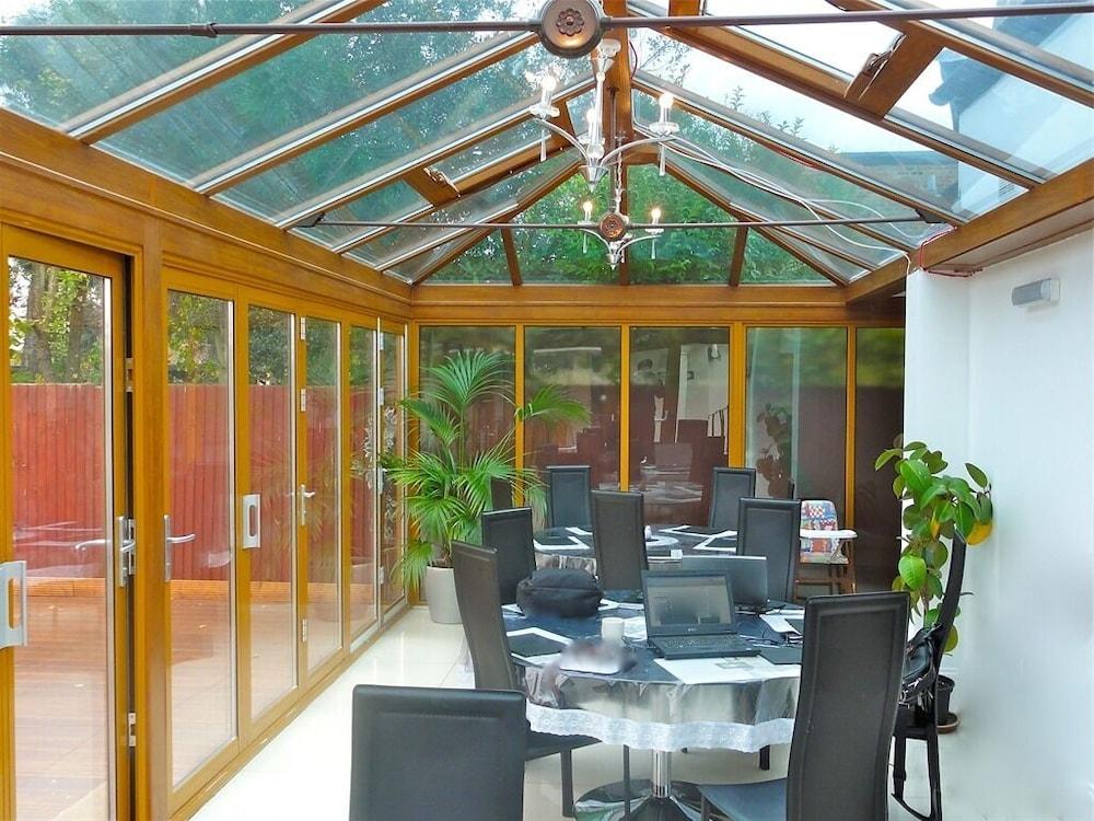 Skylark Guest House Hounslow Exteriör bild