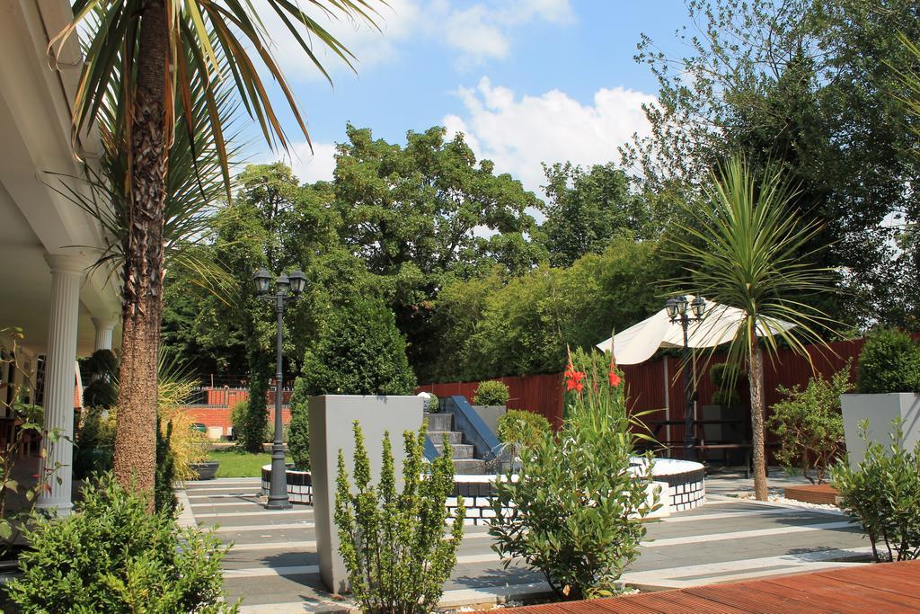 Skylark Guest House Hounslow Exteriör bild